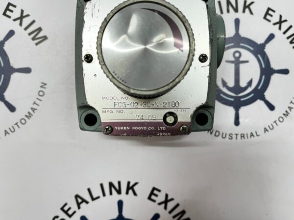 YUKEN FCG-02-30-N-2180 FLOW CONTROL AND CHECK VALVE V31396